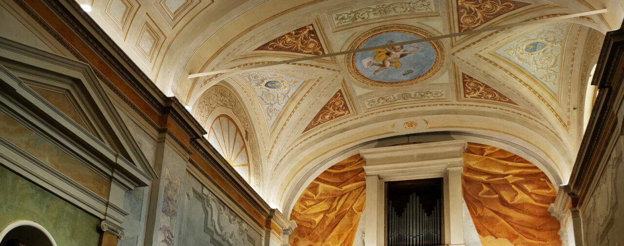 Restauro delle parti pittoriche settecentesche della Chiesa di Fognano. Magigas è lieta di aver contribuito alla realizzazione di tale restauro e ringrazia tutte le persone che lo hanno reso possibile.